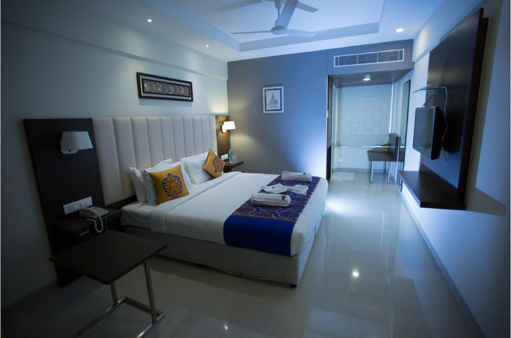 Hotel Ganpat Grand Palni Esterno foto