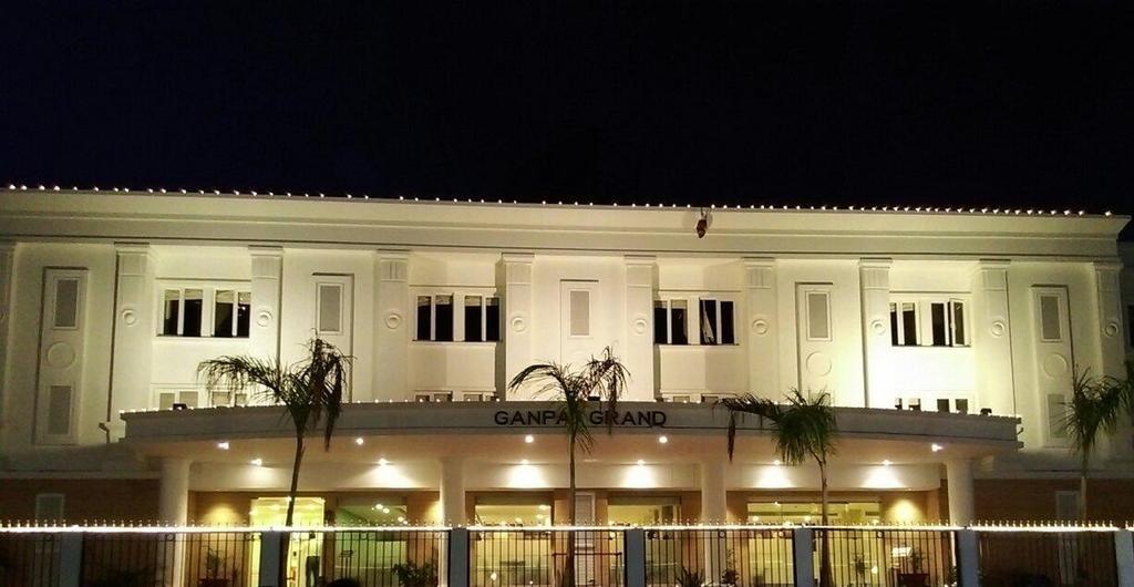 Hotel Ganpat Grand Palni Esterno foto