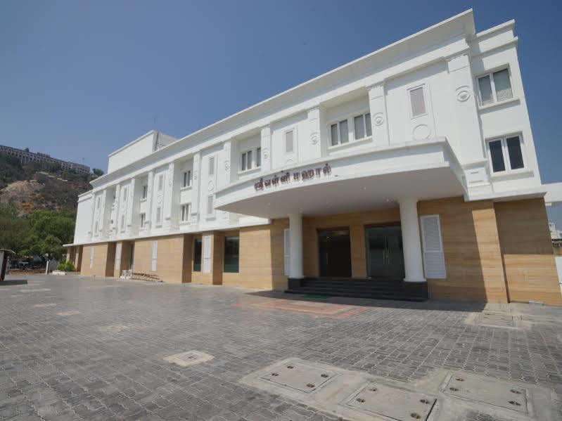 Hotel Ganpat Grand Palni Esterno foto